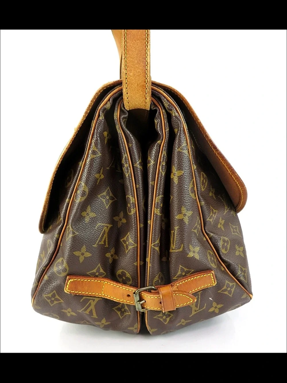 Louis Vuitton Monogram Canvas Messenger Bag with Natural Vachetta Trim